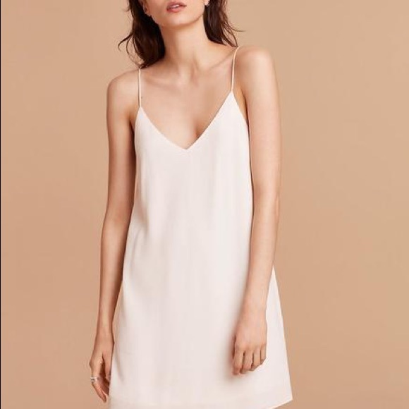 Aritzia Dresses & Skirts - Aritzia vivienne dress